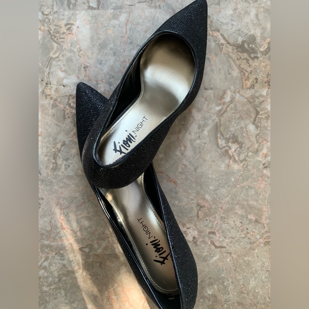 Classy Black Sparkling Pointed Toe Heels. - image 3